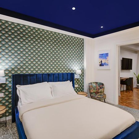 Well Suites - Piazza Dei Martiri Napoli Exterior foto