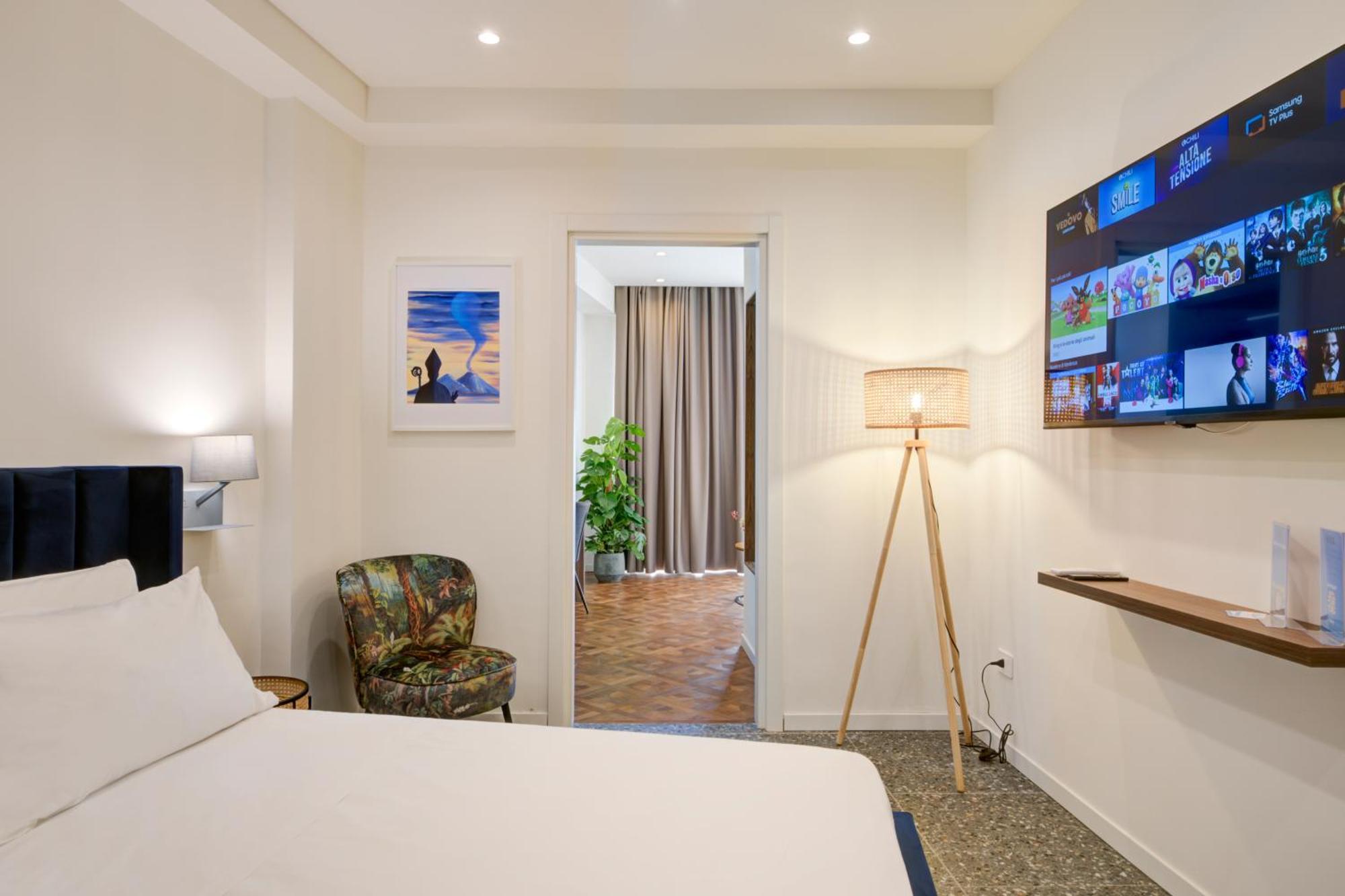 Well Suites - Piazza Dei Martiri Napoli Exterior foto