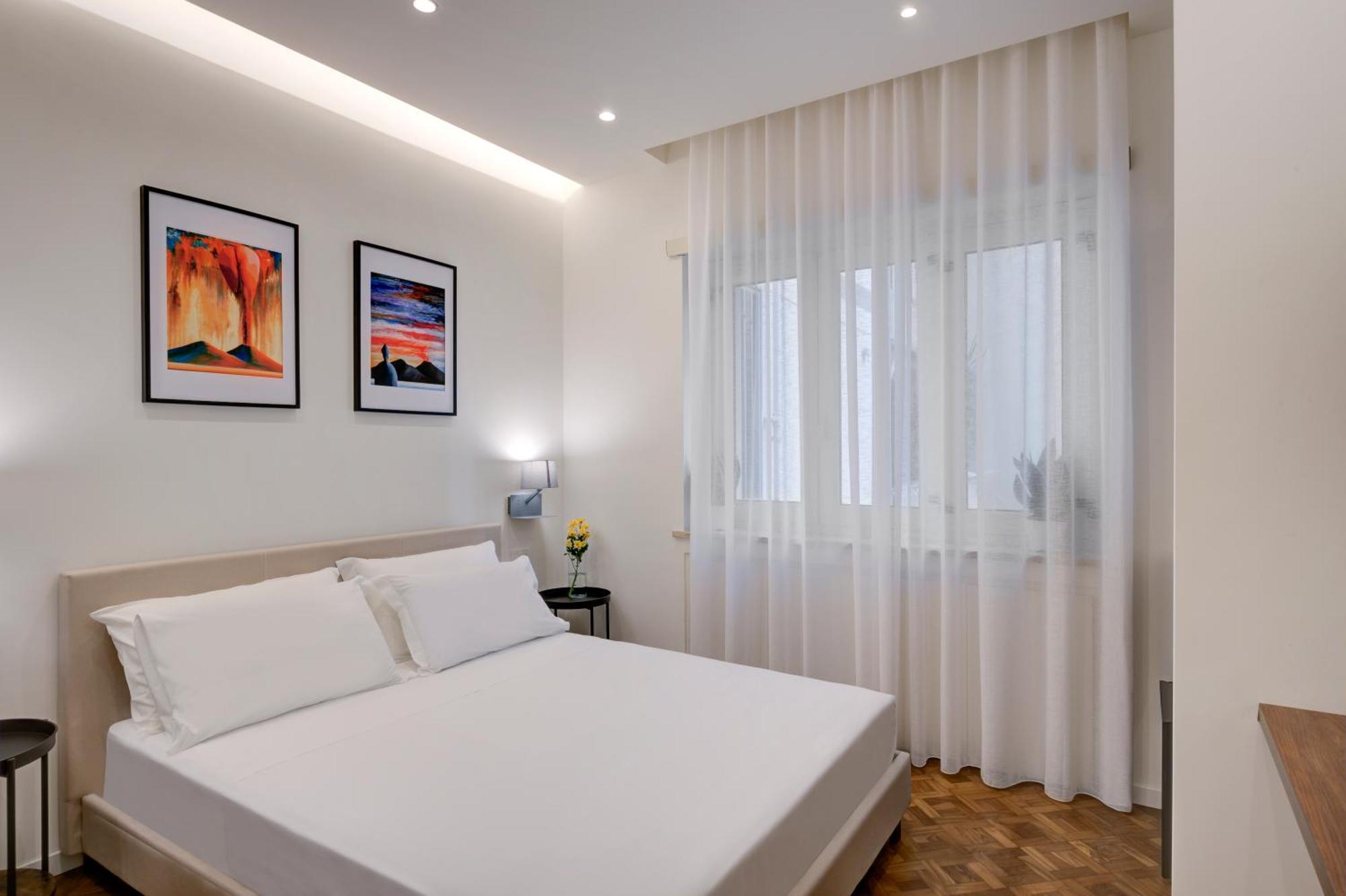 Well Suites - Piazza Dei Martiri Napoli Exterior foto