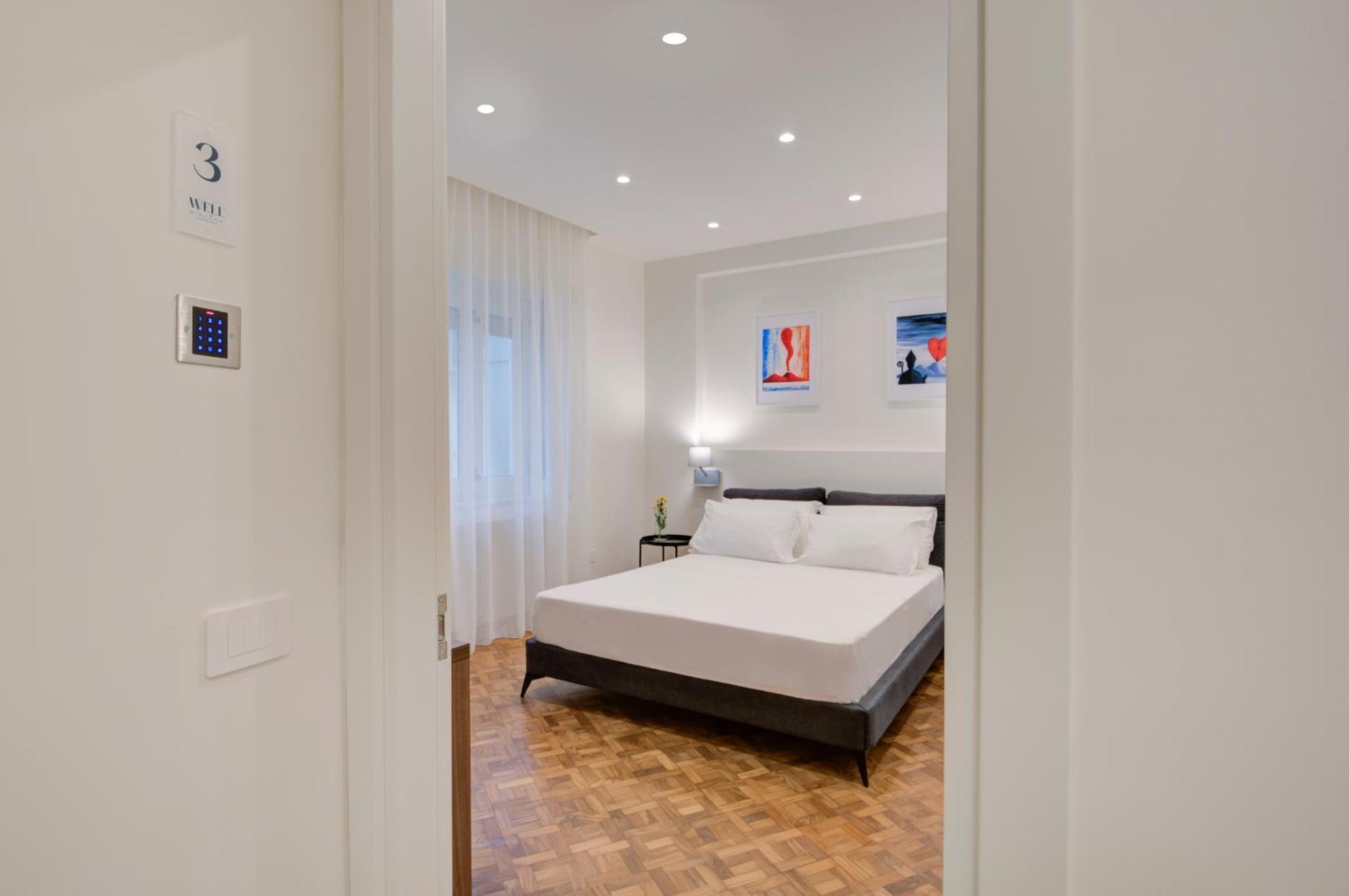 Well Suites - Piazza Dei Martiri Napoli Exterior foto