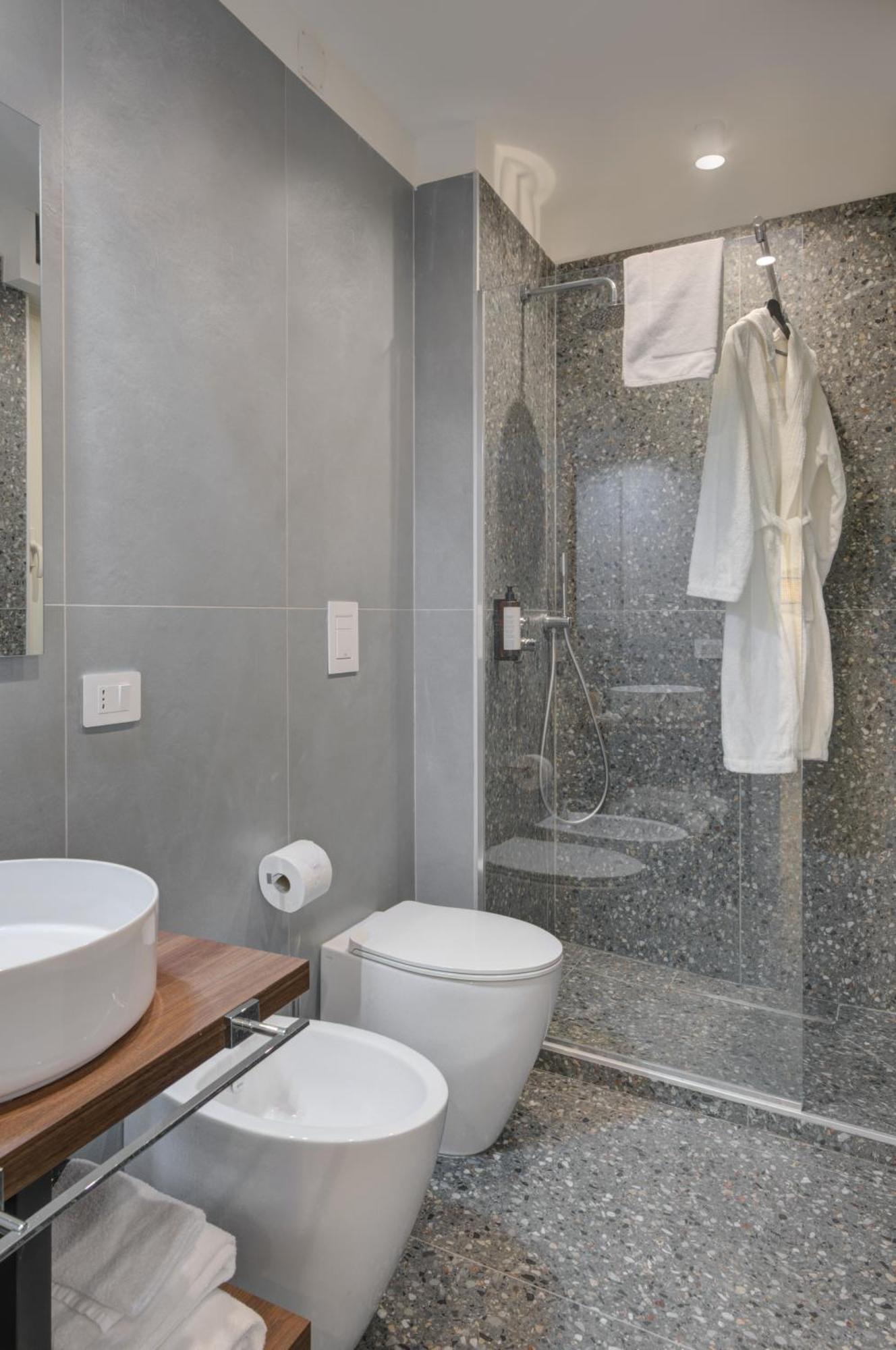 Well Suites - Piazza Dei Martiri Napoli Exterior foto