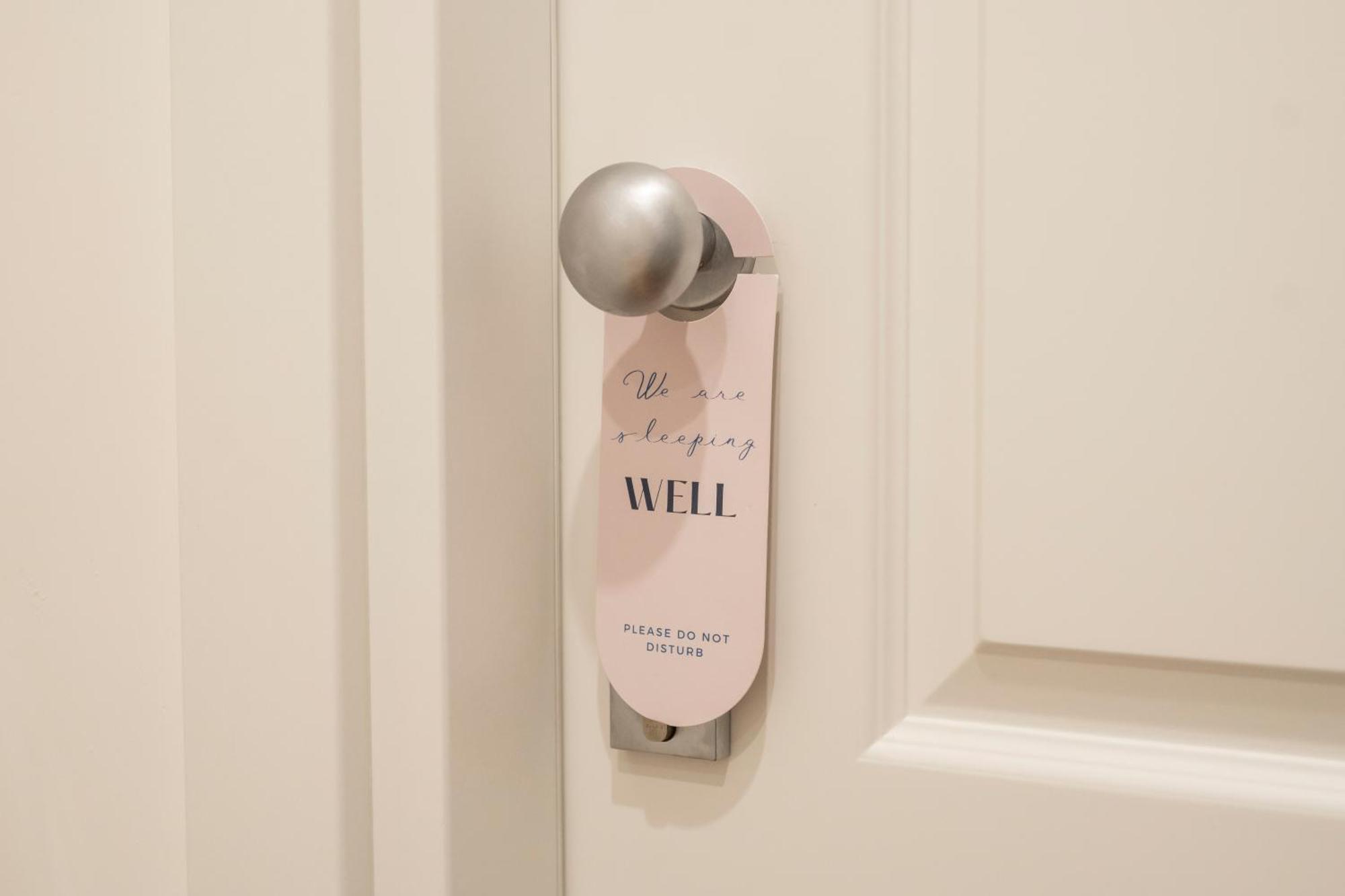 Well Suites - Piazza Dei Martiri Napoli Exterior foto
